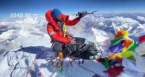 📍Monte Everest visto de cima com um drone. 📌 O Monte Everest é uma montanha onde se encontra o ponto mais alto do mundo, com 8.848 metros de altura em relação ao nível do mar. 📌Com as sucessivas conquistas do topo do Everest, a montanha tornou-se um dos mais famosos pontos turísticos do mundo. Cerca de 25 mil turistas visitam o local todos os anos. #monte #everest #alpinismo #natureza