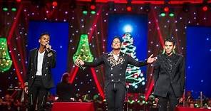 Jermaine Jackson, Jaafar Jackson and Jermajesty Jackson "The Christmas Song" at MAX Proms 2017