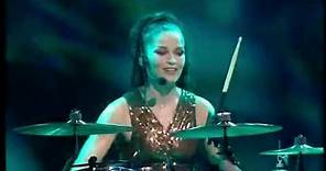 The Corrs Live in London - Dreams - Caroline Corr - Camera Angle