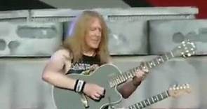 Janick Gers being adorable and funny for 8 minutes and 23 seconds straight
