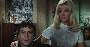 Take a Girl Like You 1970 - Oliver Reed - Hayley Mills
