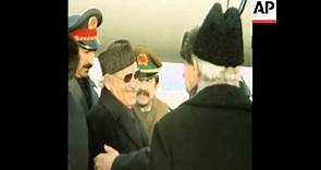 SYND 5 12 78 AFGHANI PRESIDENT TARAKI ARRIVES IN RUSSIA AND IS WELCOMED BY PRESIDENT BREZHNEV