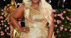 Mindy Kaling Just Turned Heads With Her Dramatic Blonde Hairstyle at 2019 Met Gala
