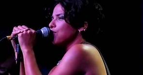 Vicci Martinez - Snake Charmer (HD Live at Showbox at the Market)
