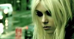 Taylor Momsen (@taylormomsen)’s videos with Make Me Wanna Die - The Pretty Reckless