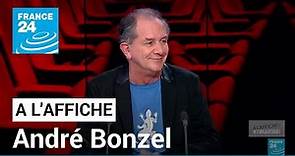 Avec "Et j’aime à la fureur", André Bonzel nous fait voyager au pays des souvenirs • FRANCE 24