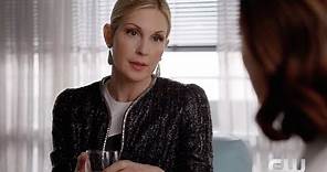 Dynasty 1x12 -- Kelly Rutherford Guest Stars