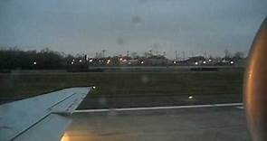 AirTran Airways Boeing 717-200 takeoff from New Orleans