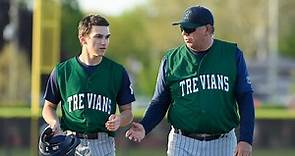 New Trier baseball coach Mike Napoleon breaks state record for wins