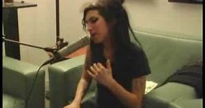 The DL - Amy Winehouse 'Valerie' Live