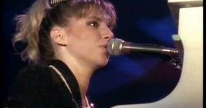Debbie Gibson - Lost In Your Eyes.HQ.Live@.A.J.Palumbo Center.Pittsburg,(16.Sept-1988)