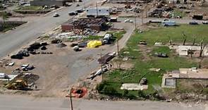 May 4, 2007 tornado devastates Greensburg