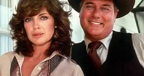 Meet Linda Gray, the queen of Dallas! 💫 She played the iconic Sue Ellen Ewing for a whopping 308 episodes! 📺 Linda shares her secret to making Sue Ellen a character you couldn't turn away from. 💖 Dallas is streaming on Amazon Freeve #LindaGray #Dallas #SueEllenEwing #dallastvshow #classictv | Hollywood Outbreak