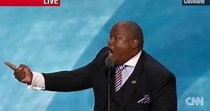 Pastor Mark Burns: All lives matter!