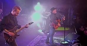 Tracy Lawrence - Sticks And Stones (Live At Billy Bob's Texas)