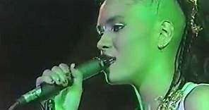 Go Wild in the Country - Bow Wow Wow Live 1982