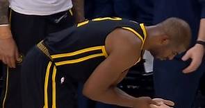 Chris Paul在一次爭奪籃板中手部受傷離場，賽後確認左手骨折，需要進行手術 - FanPiece
