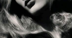 "Veronica Lake: A Peek into the Life of Hollywood's Enigmatic Star"