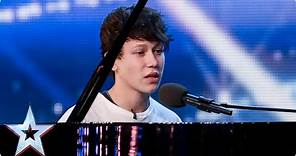 Pianist and singer Isaac melts the Judges' hearts | Britain's Got Talent 2015