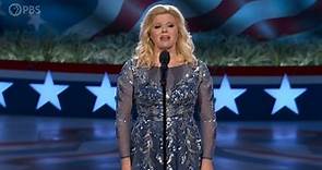 Megan Hilty Performs "I'll Be Seeing You"
