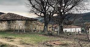 Fshati në mes të Shqipërisë ku jetohet në mesjetë! - Shqipëria Tjetër