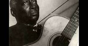 Leadbelly - King of the 12 String Guitar