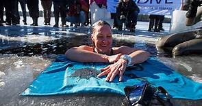 Longest Swim Under Ice - Female