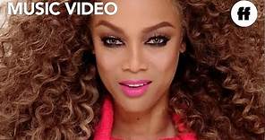 Tyra Banks ft. New Fear's Eve - Be A Star 2 (Official Video) | Life-Size 2
