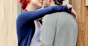 PDA of the Day: Evan Rachel Wood and Jamie Bell Reunite With a Tender Kiss - E! Online