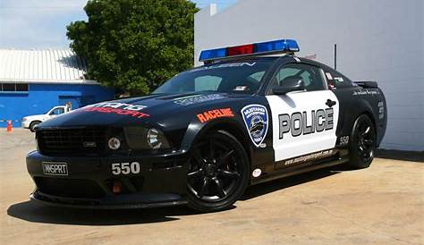 ford mustang police car