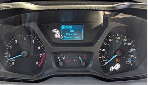 2018 ford escape tire pressure display