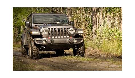 Jeep Gladiator Winch Bumper Upgrade | Inside Line | DrivingLine