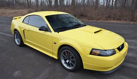 ford mustang 2001 gt