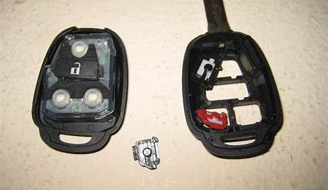 2012-2016-Toyota-Camry-Key-Fob-Battery-Replacement-Guide-005