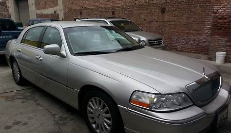 2005 Lincoln Town Car - Pictures - CarGurus
