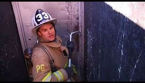 Tips for Single-Firefighter Forcible Entry - YouTube