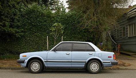 OLD PARKED CARS.: 1981 Honda Civic.