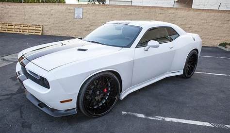 DODGE CHALLENGER ON 26 INCH FORGIATOS WITH A WIDE BODY KIT - Big Rims
