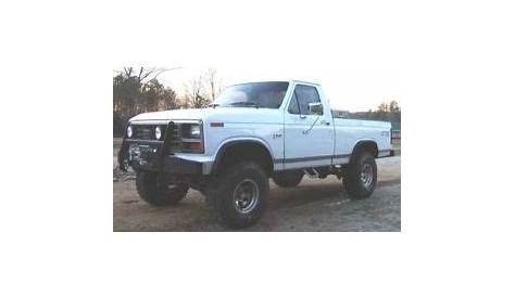 1985 Ford F150 4x4 with 5.5" lift kit