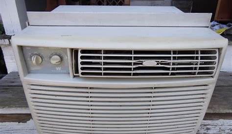 White Westinghouse 5000 BTU Window Air Conditioner AC works great for