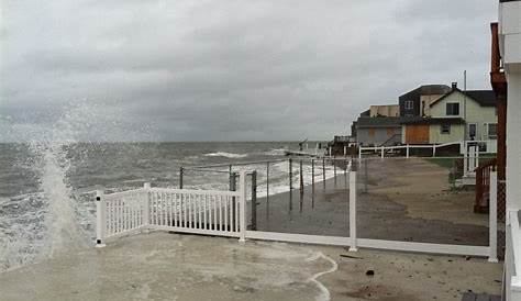 VIDEO: Hurricane Sandy Slams Into the East Haven Shoreline [PHOTOS] | East Haven, CT Patch