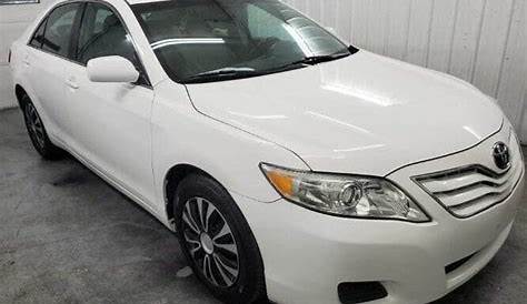 Toyota Camry Le 2010 Pictures