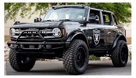 black 2022 ford bronco