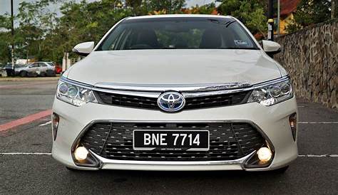 TEST DRIVE REVIEW: Toyota Camry 2.5 Hybrid - Autofreaks.com