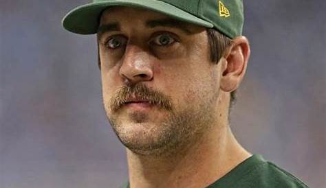 How tall is Aaron Rodgers? Height of Aaron Rodgers | CELEB-HEIGHTS™