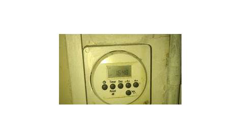Can anyone identify this heating timer? - Home Improvement Stack Exchange