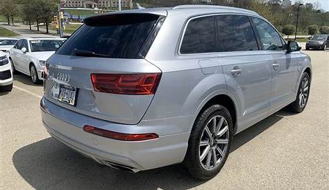 pre owned audi q7 2020
