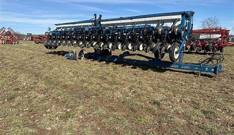 SOLD - Kinze 3650 Planting Planters | Tractor Zoom
