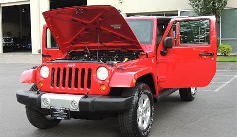 2010 Jeep Wrangler Unlimited Sahara / 4X4 / HARD TOP & SOFT TOP