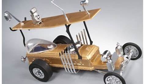 Munsters Dragula Molded in Metallic Gold Plastic Car Model Kit TV